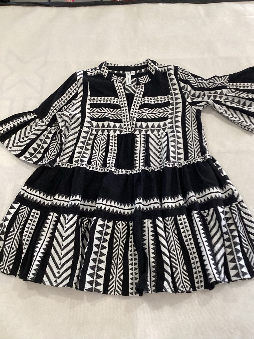 Karma Black & White Geometric Tiered Dress size small 9/20